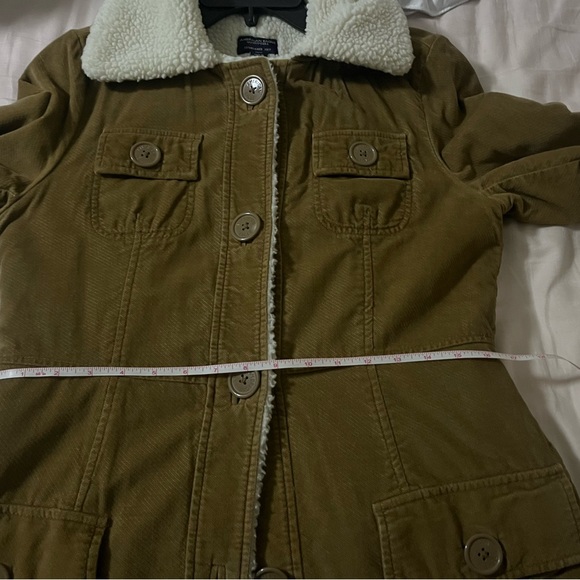🧥American Eagle Brown Faux Sherpa Coat
Size: M - Picture 3 of 11